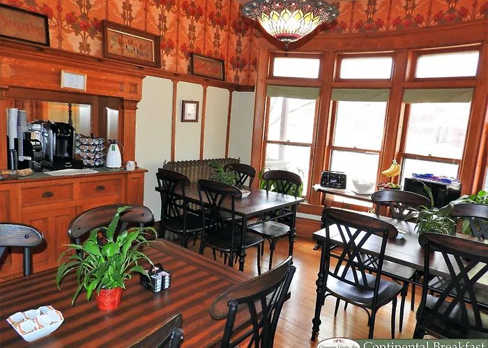 Bed & Breakfast Garden Champaign