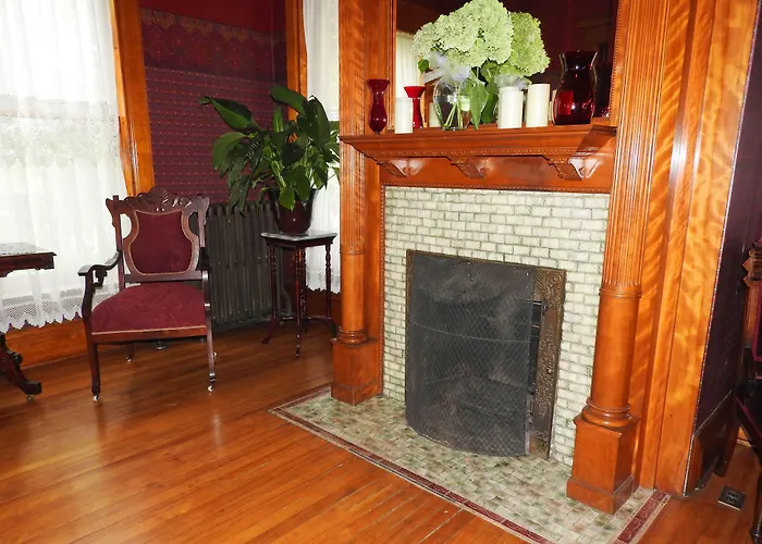 Garden Bed & Breakfast 3*