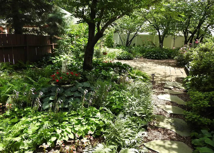 Bed & Breakfast Garden 3*