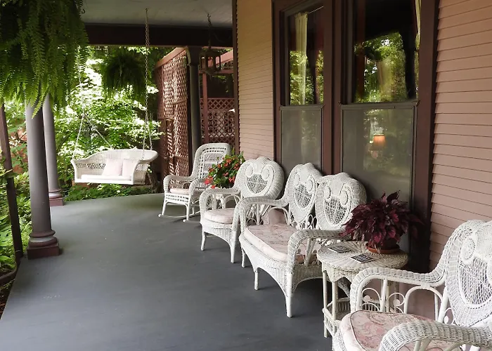 Bed & Breakfast Garden Champaign