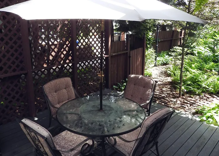 Garden Bed & Breakfast Champaign